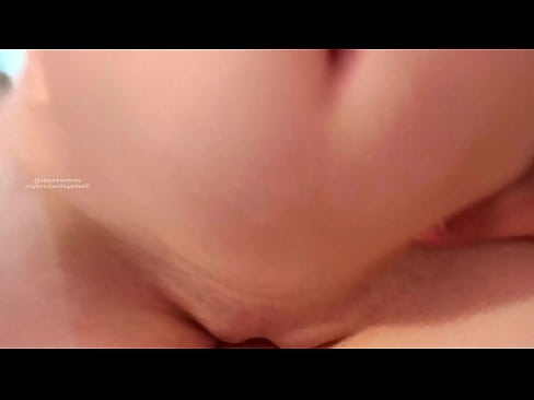 ❤️ أنام في غرفة أختي وهكذا استيقظت اللعين
